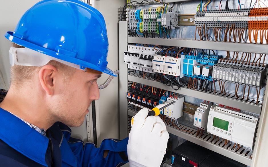 tarif horaire électricien Le Pecq