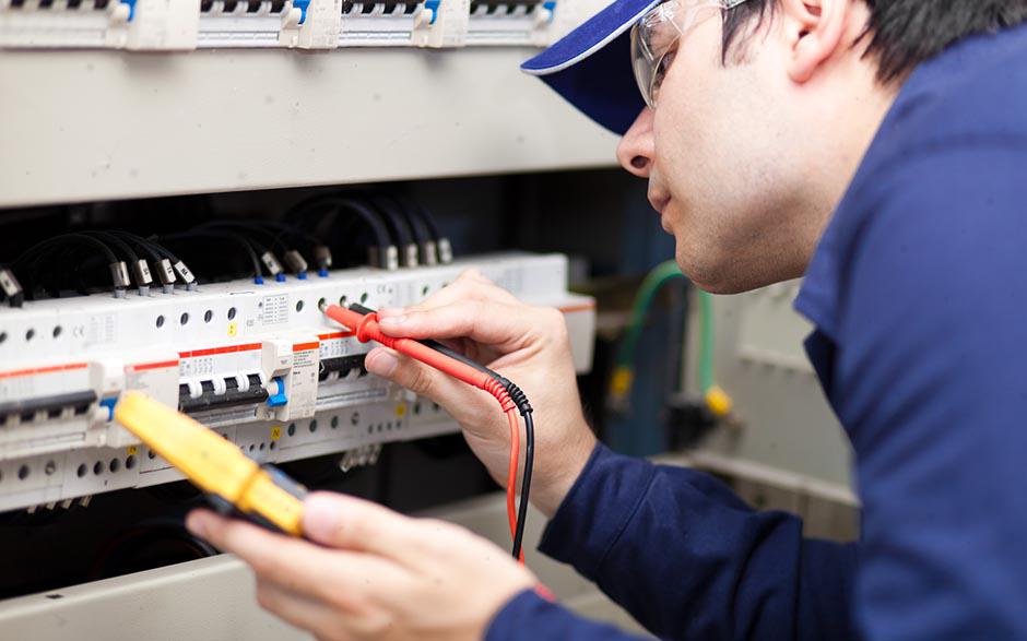 électricien de maintenance Bois-le-Roi
