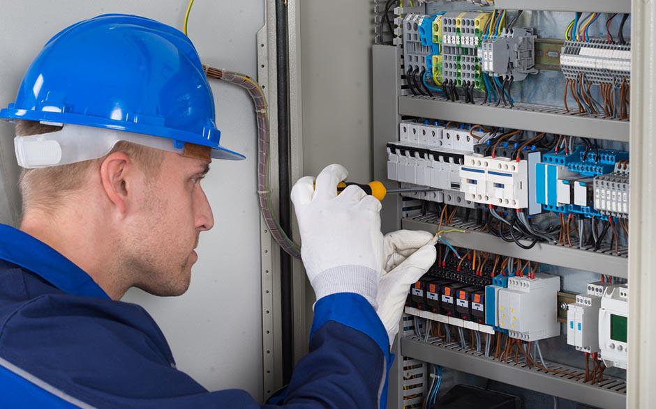 électricien de maintenance Bois-le-Roi